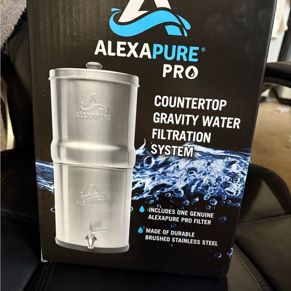 AlexaPure Pro Water Filtration System - Silvera - Picture 1 of 3